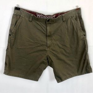 Wrangler Size 44 Olive Brown Flat front